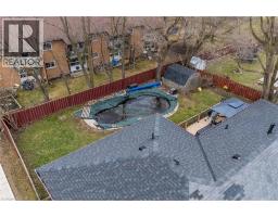 111 KING Street E - 26