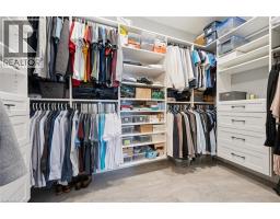 120 VILLAGE Road - 25