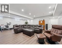 120 VILLAGE Road - 31