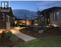 120 VILLAGE Road - 39