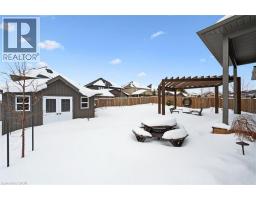 120 VILLAGE Road - 40