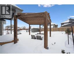 120 VILLAGE Road - 44