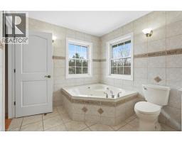 15 ROYAL YORK Court - 21