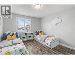 919 VERONICA Court - 28