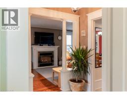 46 MAIN Street S - 11