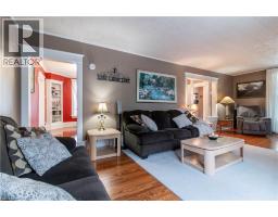 46 MAIN Street S - 14