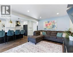 2 CALEDONIA Avenue - 18