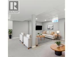 2 CALEDONIA Avenue - 27