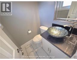 662 N ELGIN Street N - 11