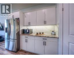 741 HOLLINGER Avenue - 11