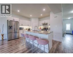 741 HOLLINGER Avenue - 9