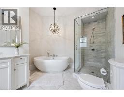 42 LANSDOWNE Road N - 25