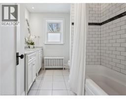 42 LANSDOWNE Road N - 29