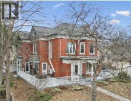 42 LANSDOWNE Road N - 3