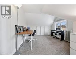 42 LANSDOWNE Road N - 32