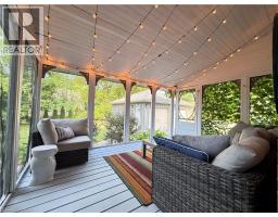 42 LANSDOWNE Road N - 41