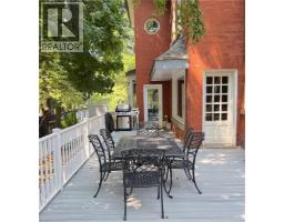 42 LANSDOWNE Road N - 5