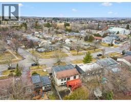 93 GRAND RIVER Boulevard - 43