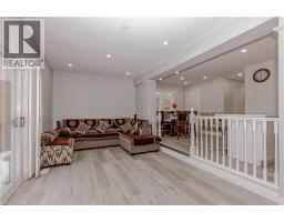 128 KARALEE Crescent - 20