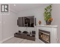 128 KARALEE Crescent - 22