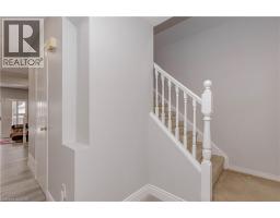 128 KARALEE Crescent - 26