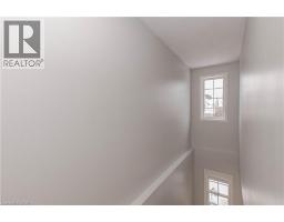 128 KARALEE Crescent - 28