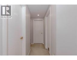 128 KARALEE Crescent - 32