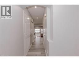 128 KARALEE Crescent - 4