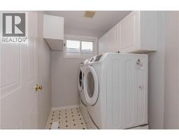 128 KARALEE Crescent - 40