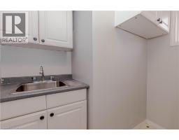 128 KARALEE Crescent - 41