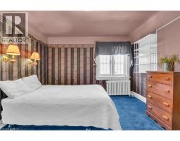 808 QUEENS Boulevard - 25
