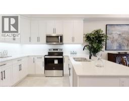 73 JULIE Crescent - 2