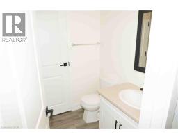 67 JULIE Crescent - 15