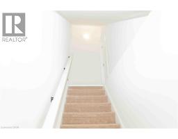 67 JULIE Crescent - 25