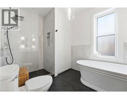 19 RIVERSIDE Drive W - 19