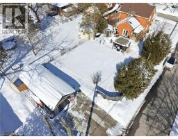 19 RIVERSIDE Drive W - 3