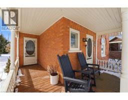 19 RIVERSIDE Drive W - 4