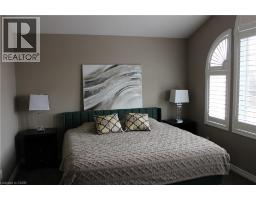 561 THOMAS SLEE Drive - 6