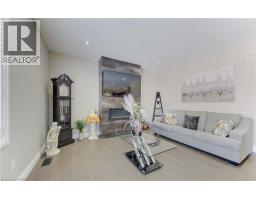 86 WOODBERRY Crescent - 18