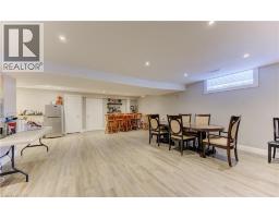 86 WOODBERRY Crescent - 40