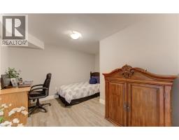 86 WOODBERRY Crescent - 46