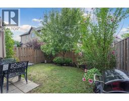 72 DODMAN Crescent - 28