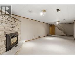 15 CONFEDERATION Drive - 31