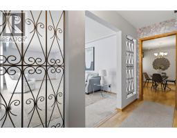 15 CONFEDERATION Drive - 9