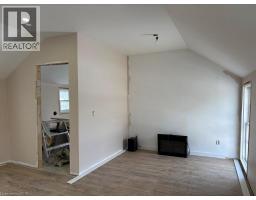 4 ELIZABETH Street - 17