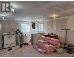 4 ELIZABETH Street - 7