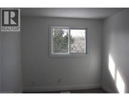 144 SEKURA Crescent - 11