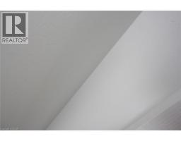 144 SEKURA Crescent - 13