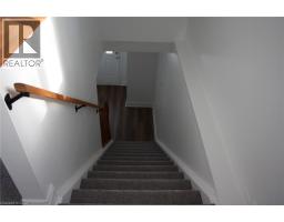 144 SEKURA Crescent - 18