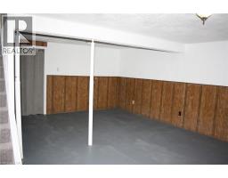 144 SEKURA Crescent - 22